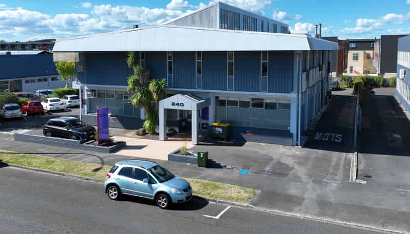 240 Tristram Street, Hamilton Central