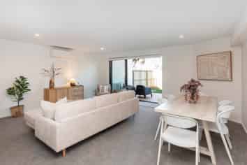 3/133 Blighs Road, Strowan