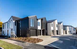 3/133 Blighs Road, Strowan