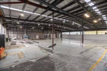 Refurbished Warehouse + Yard Combo | AVAILABLE NOW