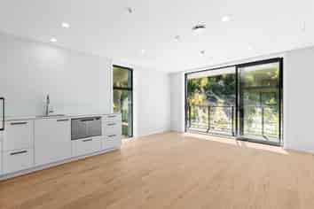 201/71 Haven Road, Nelson