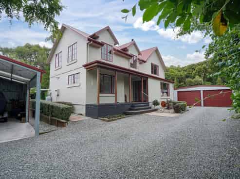30 Bryson Road, Otatara