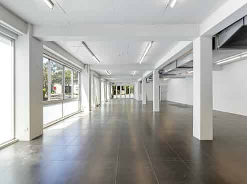Architectural Masterpiece - Live, Work, Invest