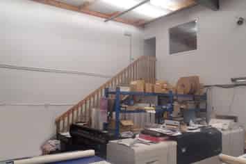Really smart small Warehouse/Office Unit