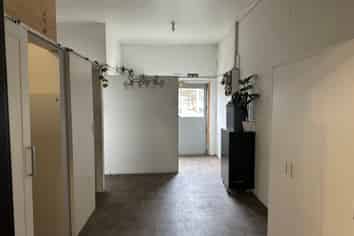 For Lease: Retail Space in Woodend