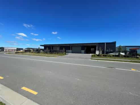 High Profile Warehouse on Prominent Corner