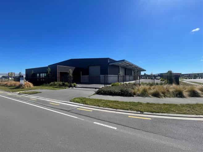 High Profile Warehouse on Prominent Corner
