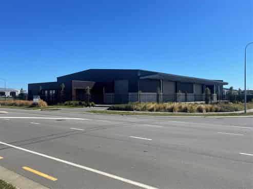 High Profile Warehouse on Prominent Corner