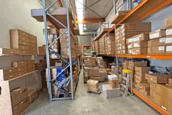 IDEAL FOR OWNER-OPERATORS/INVESTORS
