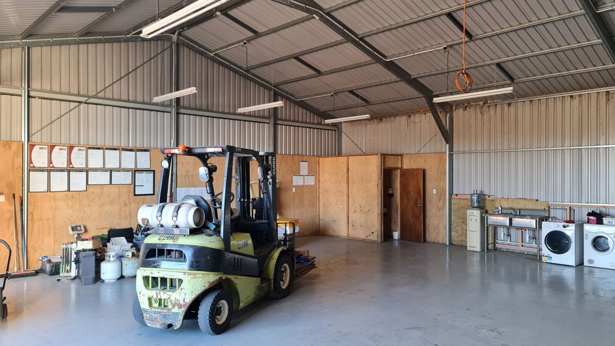 Excellent Workshop and Yard - Ansicht 5