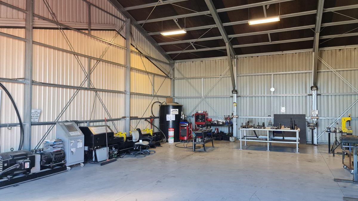 Excellent Workshop and Yard - Mehr