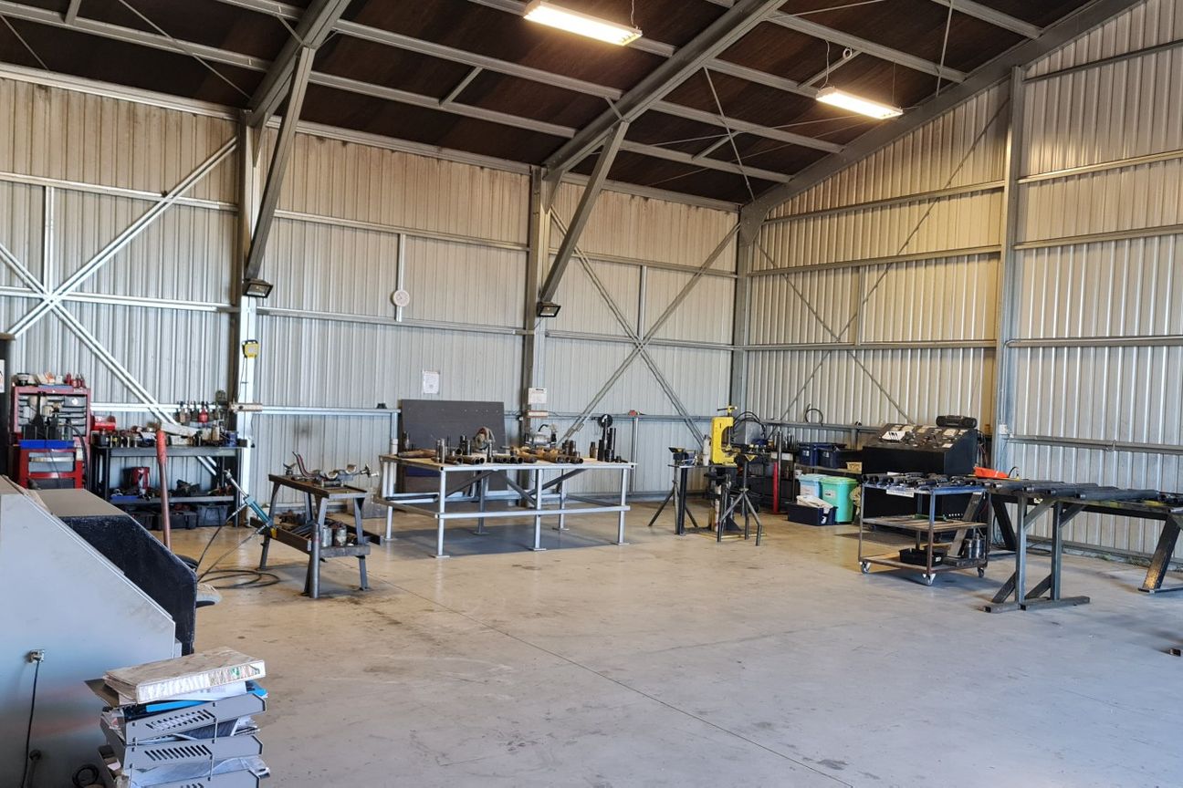 Excellent Workshop and Yard - Aanzicht 6