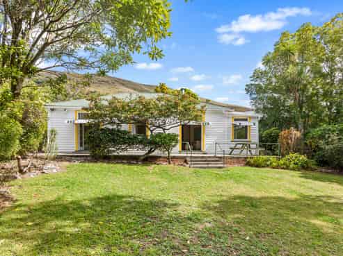 7 Port Hills Road, Heathcote Valley