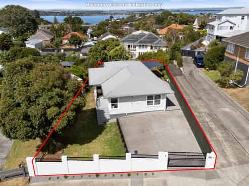 7 Boyd Avenue, Royal Oak