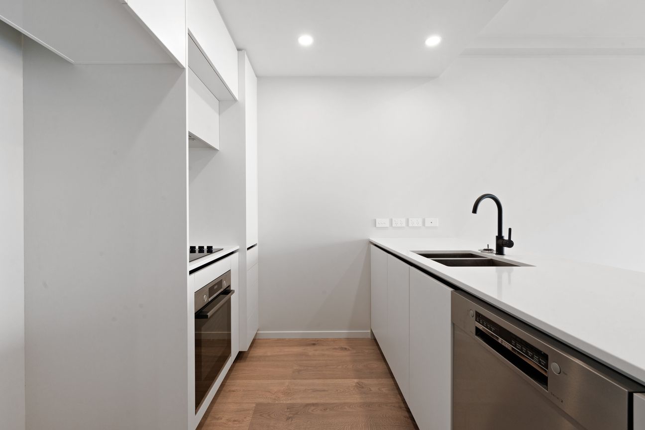 Urgent Sale- Affordable Apartment In Albany - Więcej