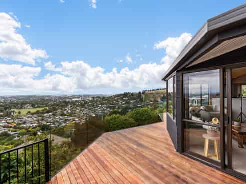 89 Aotea Terrace, Huntsbury