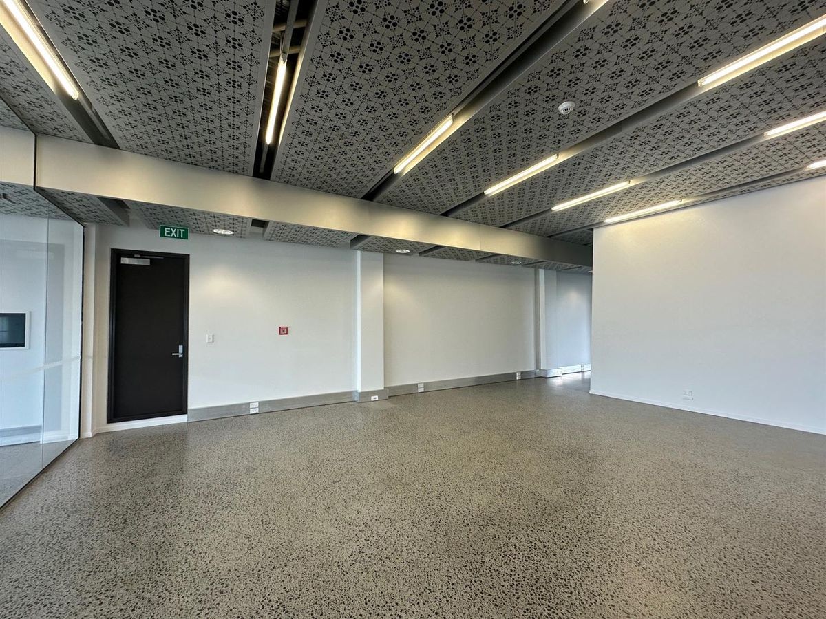Modern Office in Great Location