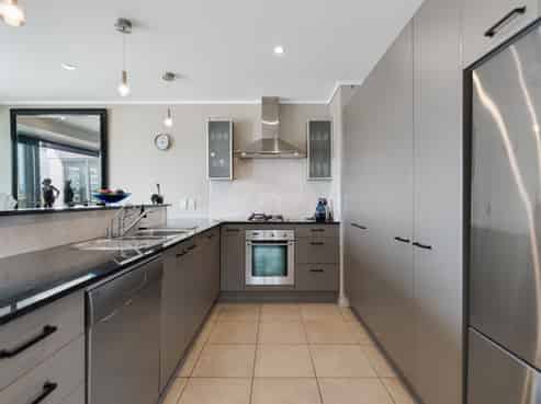1501/72 Devonport Road, Tauranga