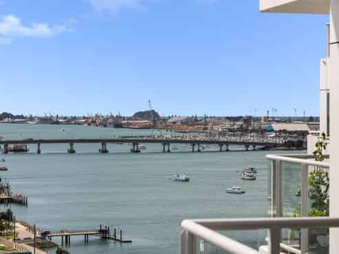 1501/72 Devonport Road, Tauranga