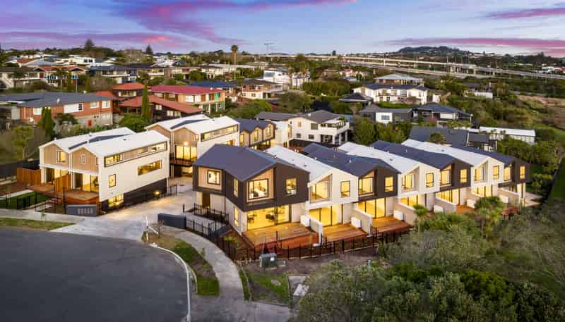 1/98 - 100 Walker Road, Point Chevalier