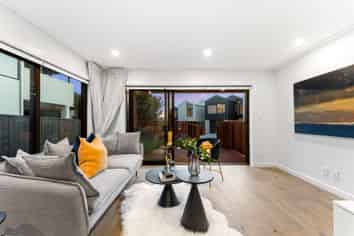 8/98 - 100 Walker Road, Point Chevalier