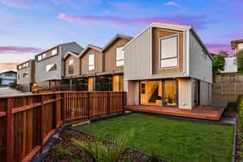 8/98 - 100 Walker Road, Point Chevalier