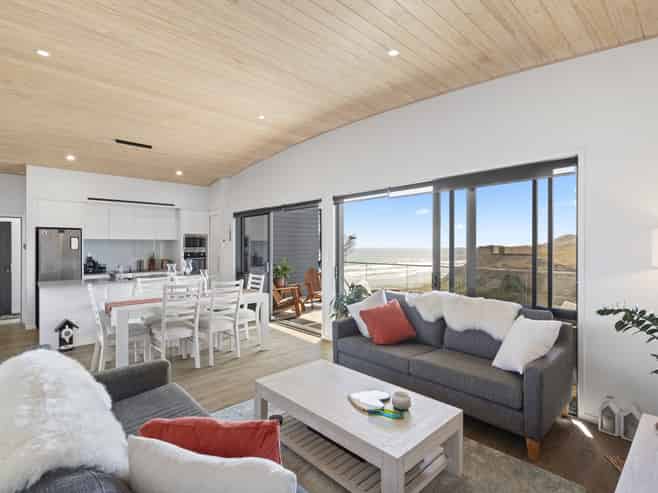 111/685 Karioitahi Road, Waiuku