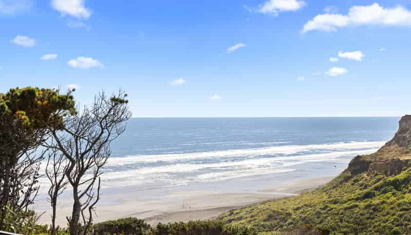 111/685 Karioitahi Road, Waiuku