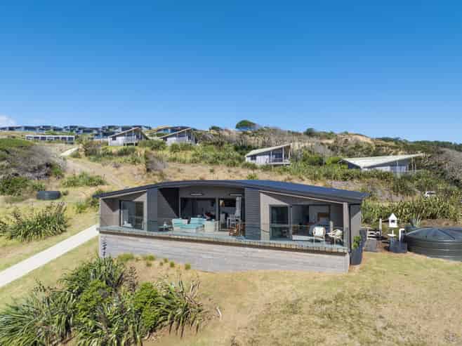 111/685 Karioitahi Road, Waiuku