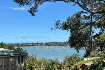 69 Fisher Parade, Sunnyhills