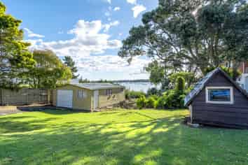 69 Fisher Parade, Sunnyhills