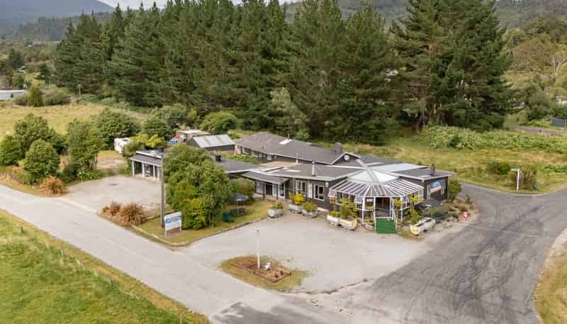2 Mokihinui Road, Seddonville