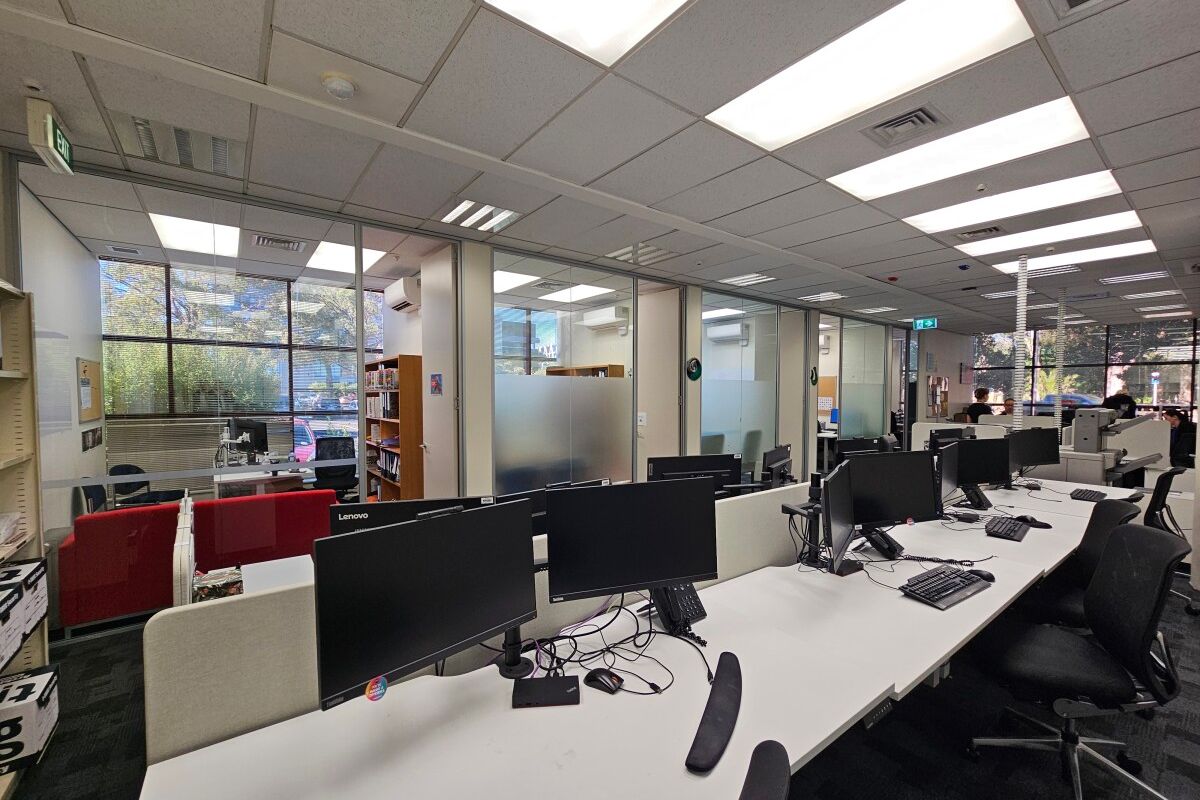 Affordable Fitted Out Office - Vaade 6