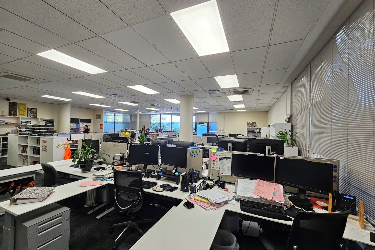 Affordable Fitted Out Office - Vaade 5