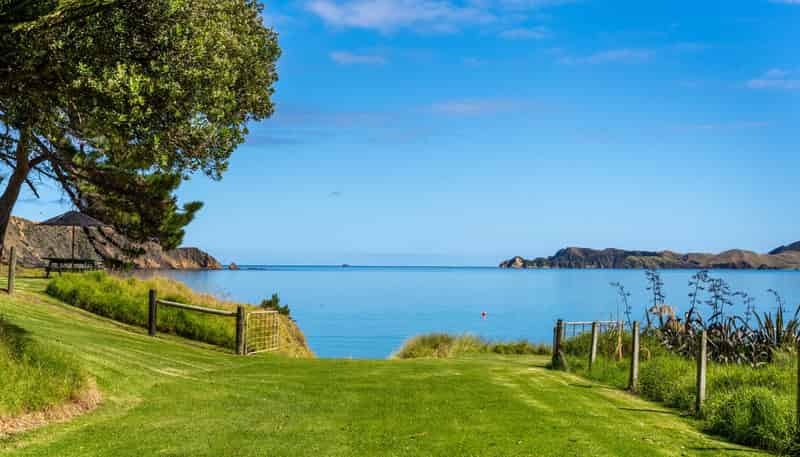 5497 Croisilles-French Pass Road, French Pass