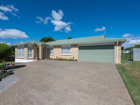 2B Hoyte Place, Pukehangi