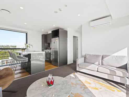 1004/8 Lakewood Court, Manukau