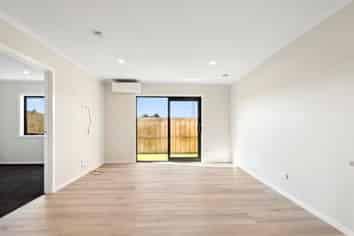  425 Dey Street, Hamilton East