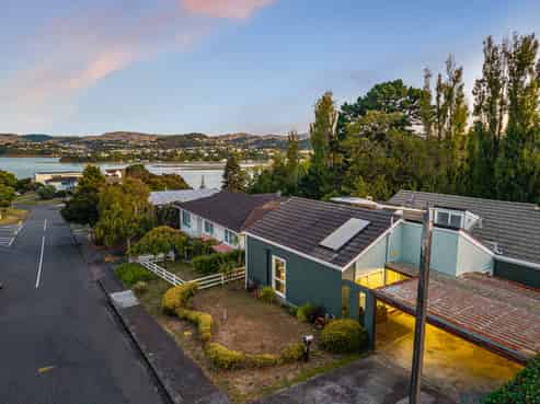 10A Penryn Drive, Mana