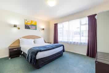 Top Motel - Prime Location - Princely Profits
