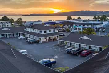 Top Motel - Prime Location - Princely Profits