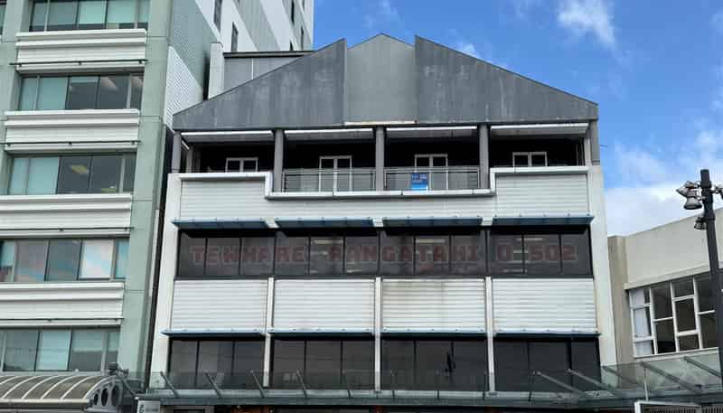  Level 3/15 Hartham Place North, Porirua