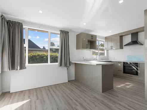 7 Donald Street, Featherston