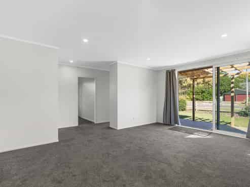 7 Donald Street, Featherston