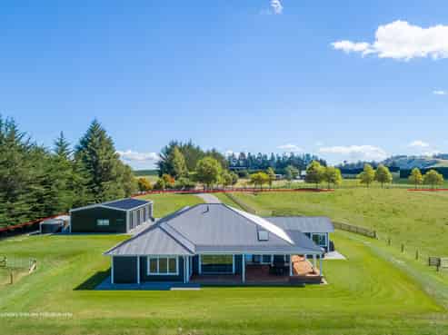 1398 Poihipi Road, Oruanui
