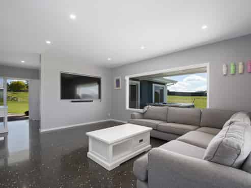 1398 Poihipi Road, Oruanui