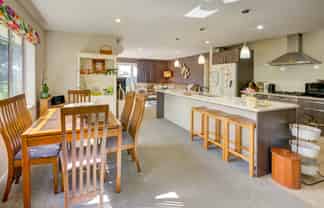 10 Woodglen Drive, Woodend