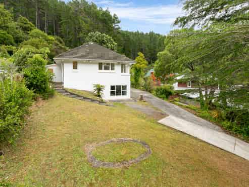60 Elmslie Road, Pinehaven