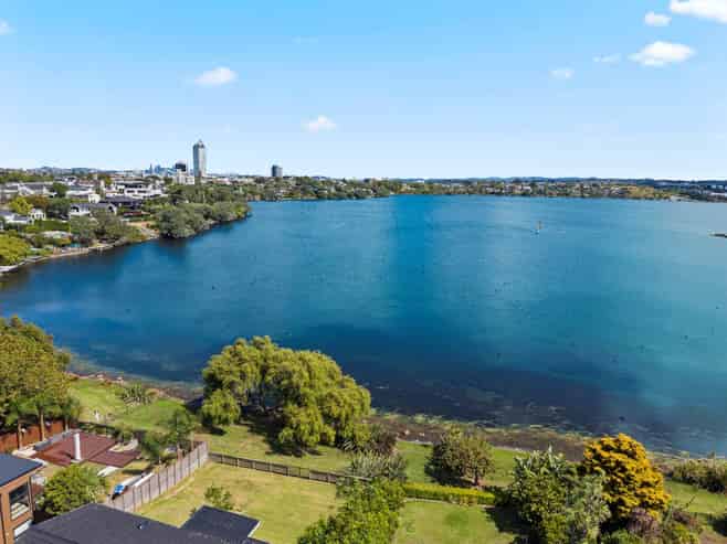9 Eric Price Avenue, Takapuna