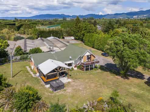 2 Stokes Road, Katikati